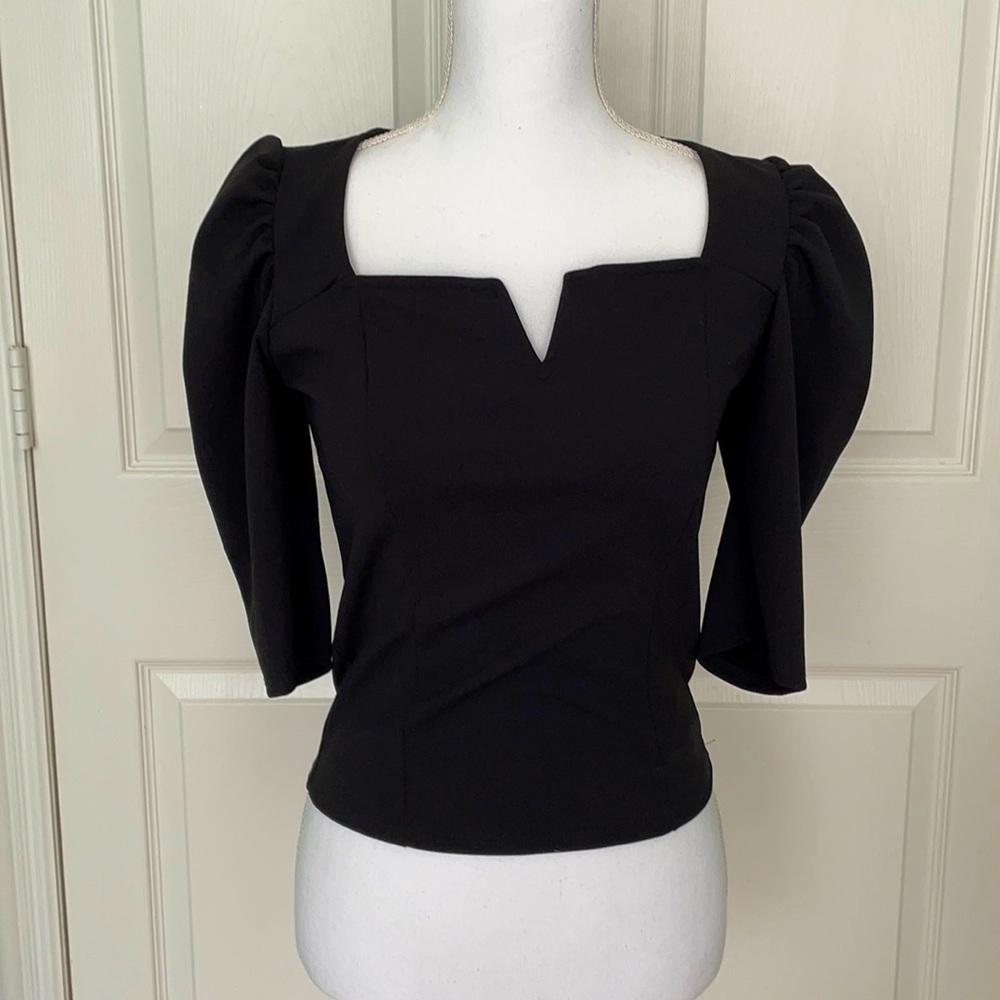 Black top; Cavenders; Size Medium